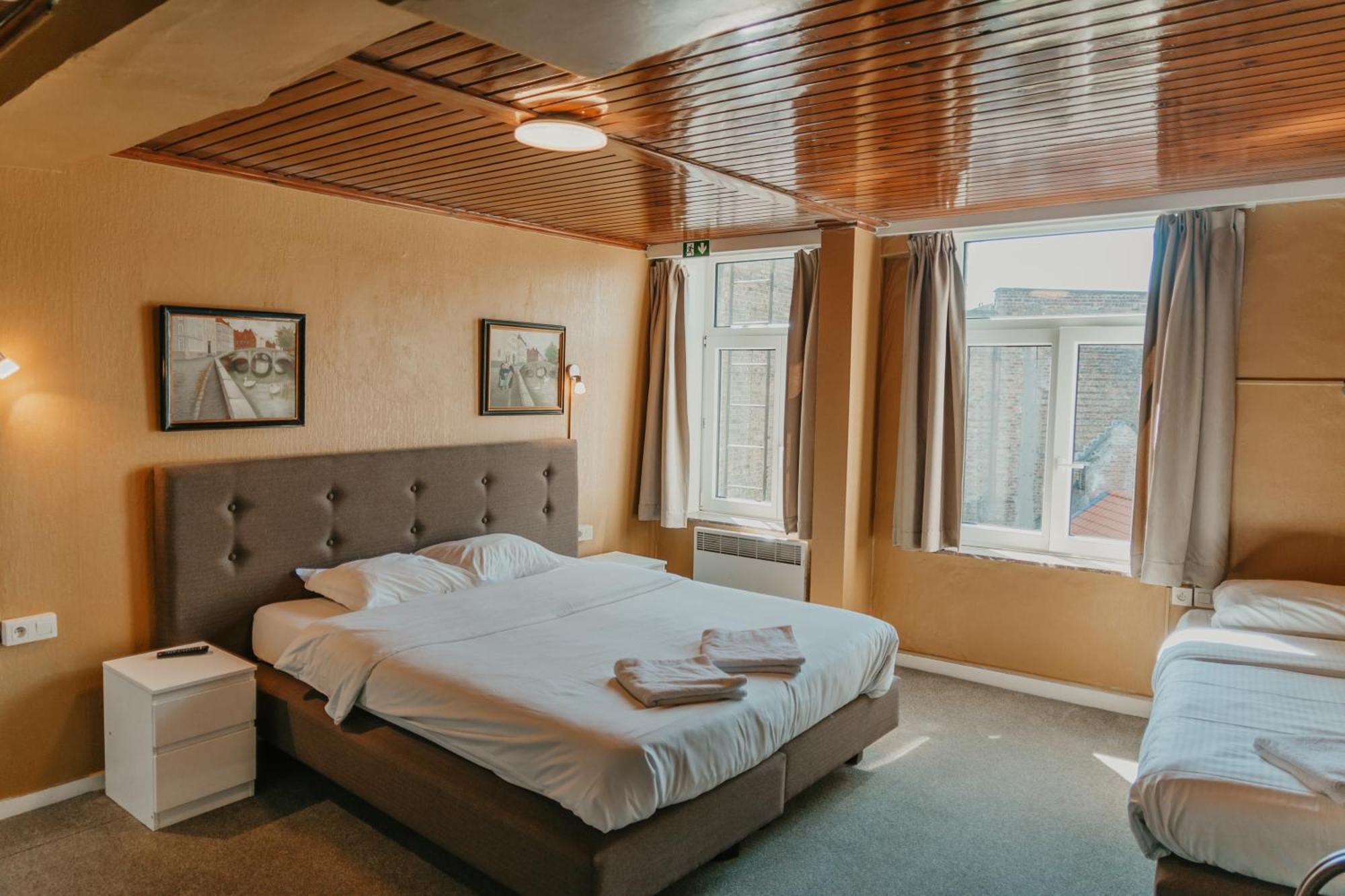 Hotel Cavalier Brugge Ngoại thất bức ảnh