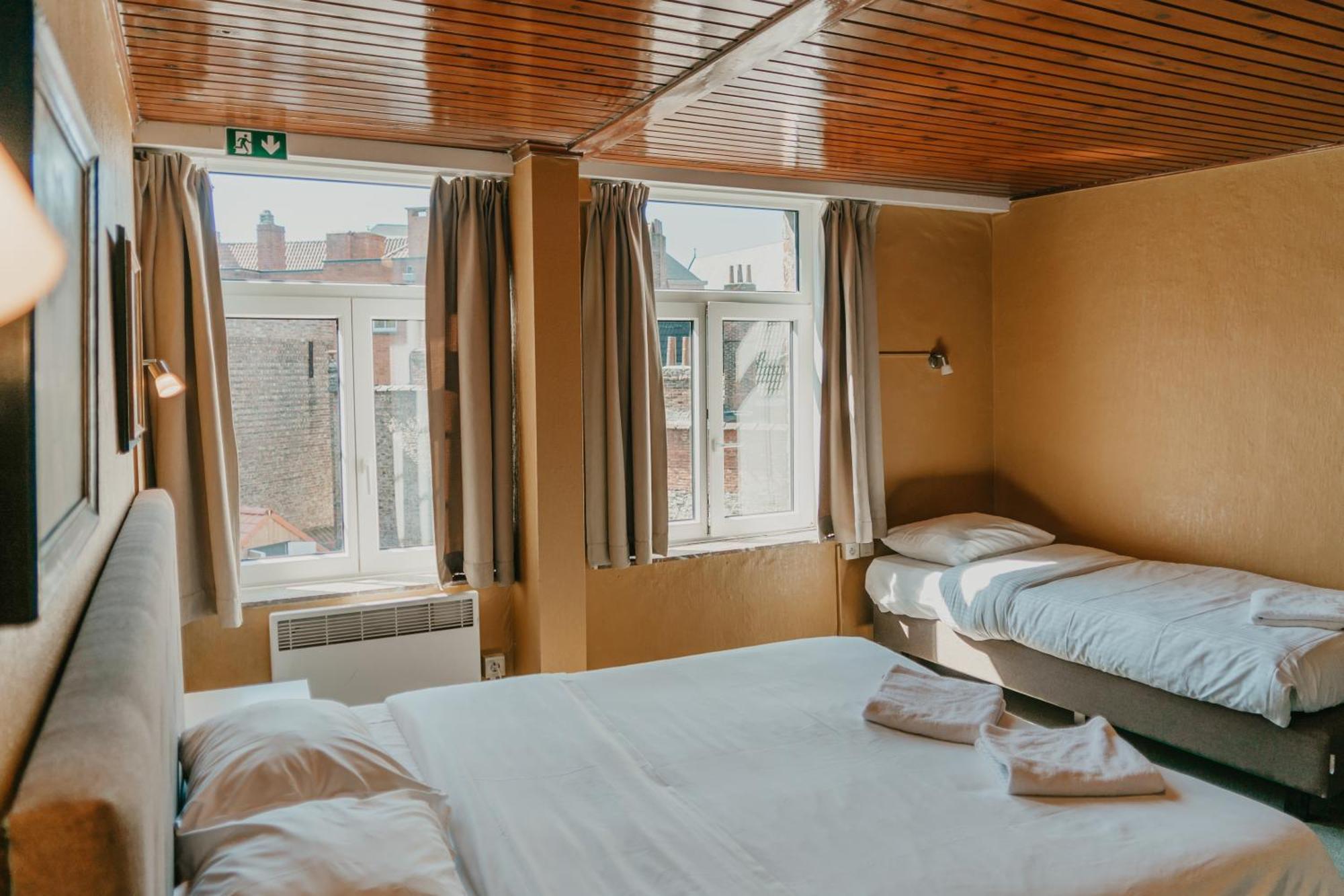 Hotel Cavalier Brugge Ngoại thất bức ảnh