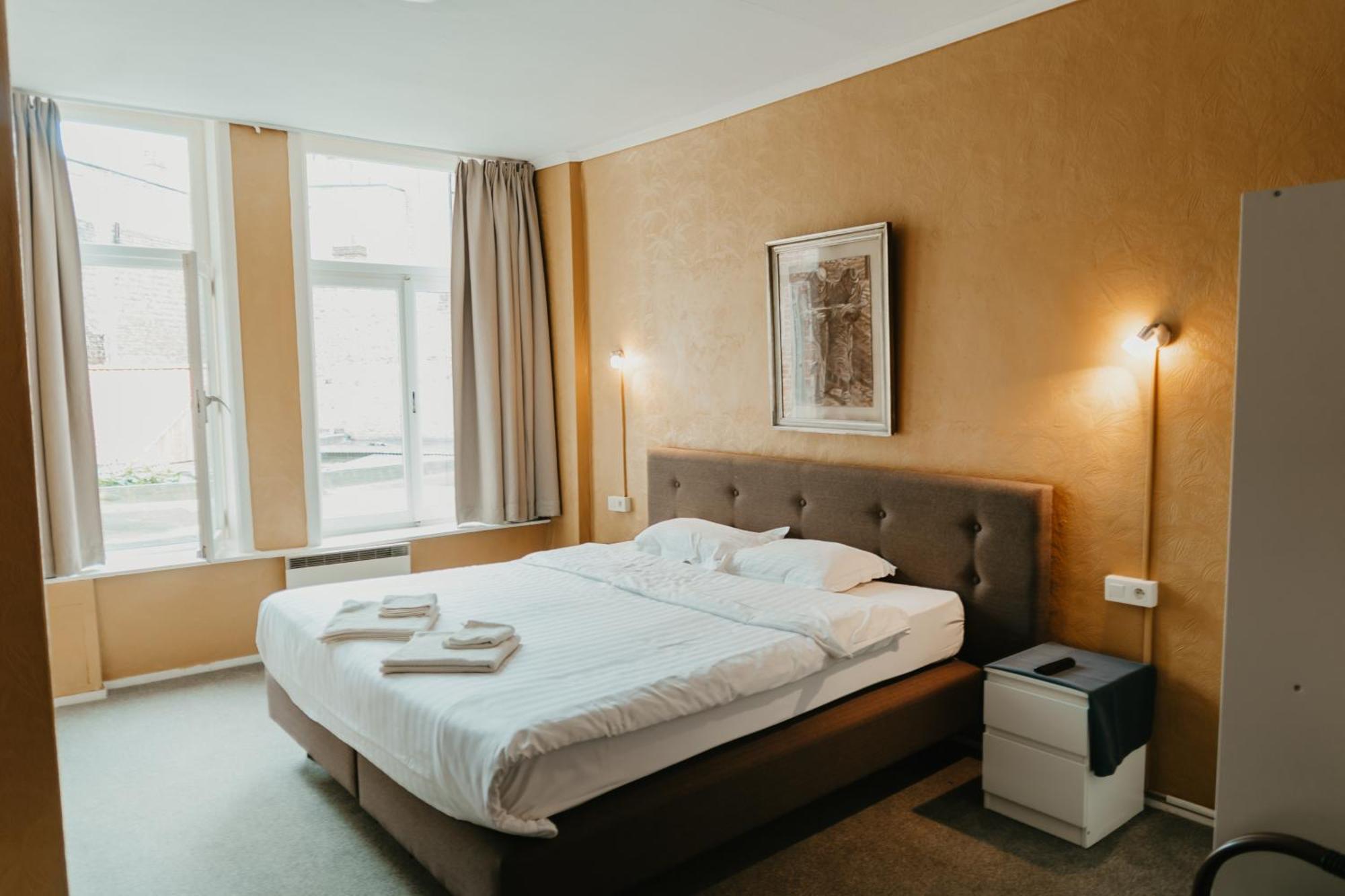 Hotel Cavalier Brugge Ngoại thất bức ảnh