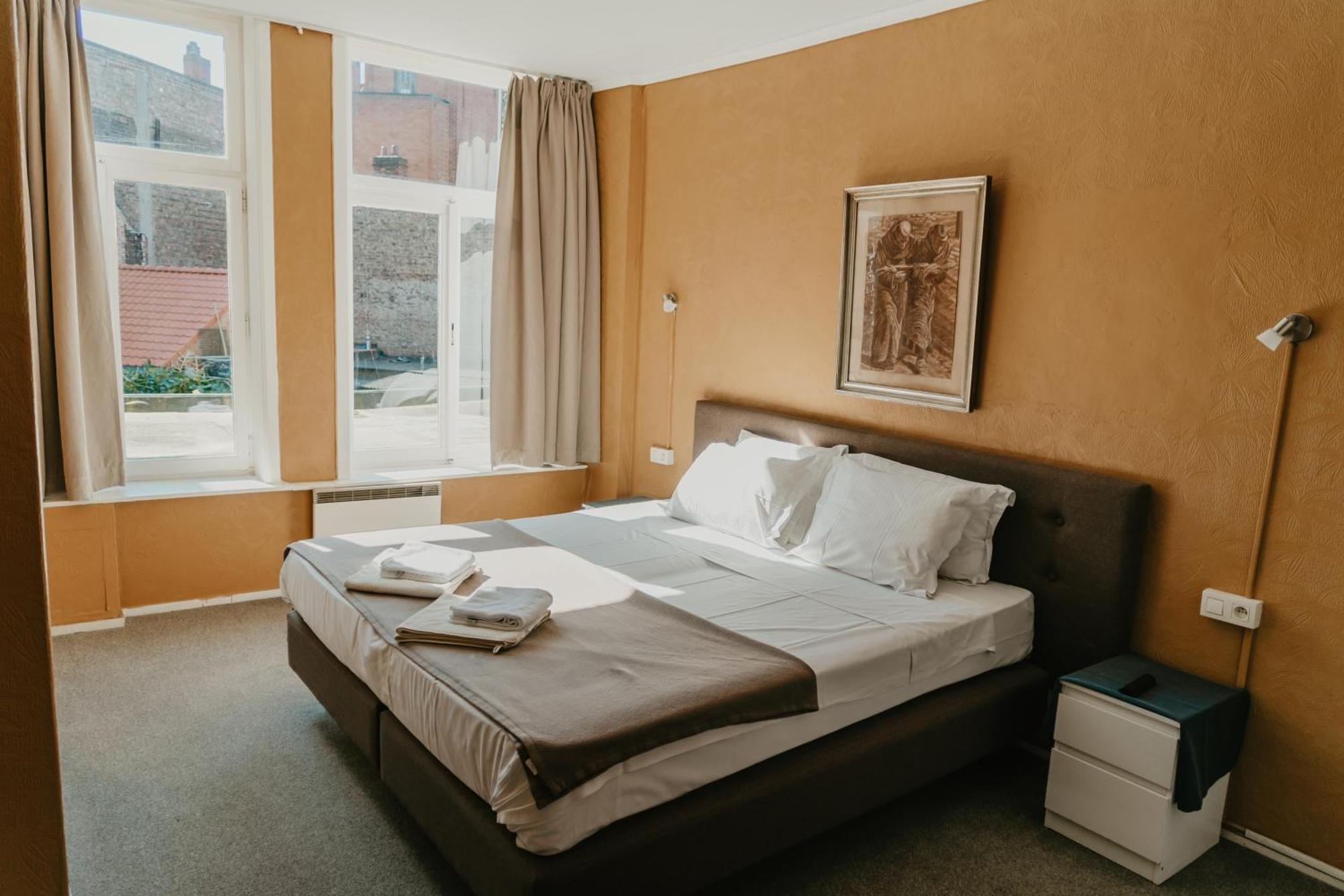 Hotel Cavalier Brugge Ngoại thất bức ảnh